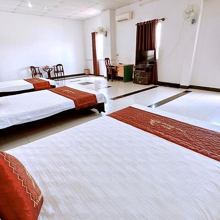 Truc Hoang Ha Hotel Kon Tum Dış mekan fotoğraf
