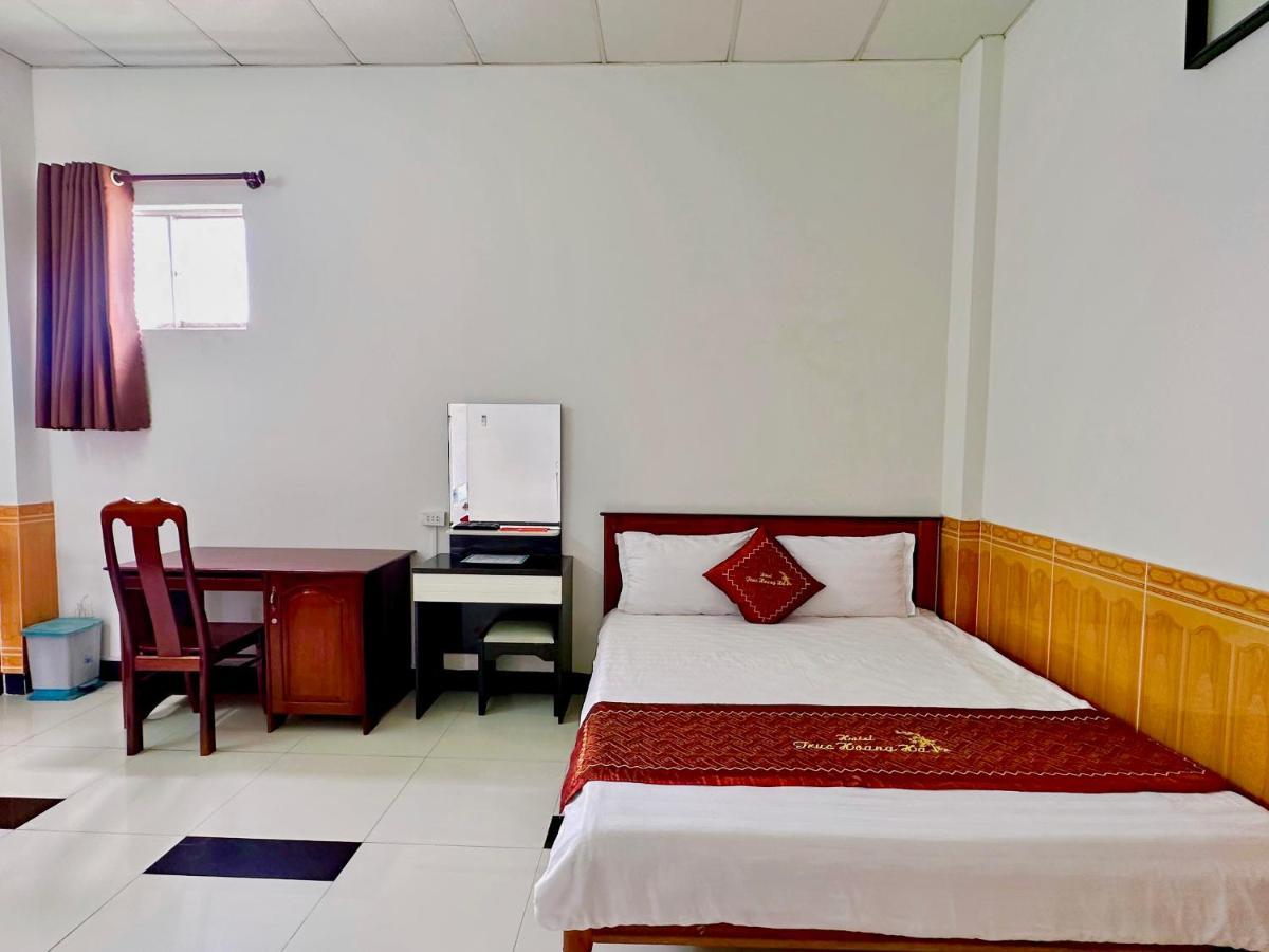 Truc Hoang Ha Hotel Kon Tum Dış mekan fotoğraf