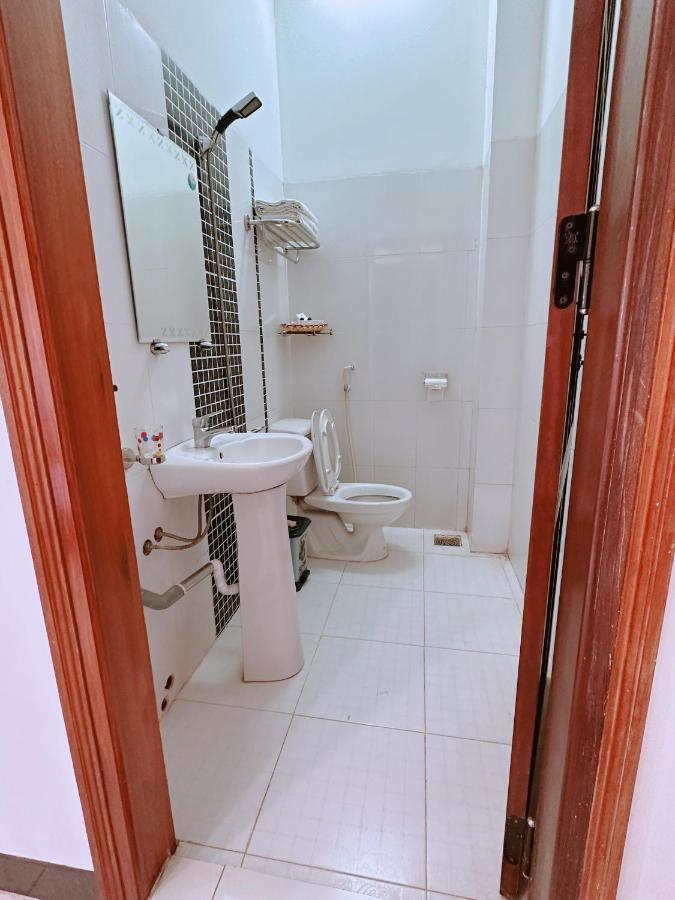 Truc Hoang Ha Hotel Kon Tum Dış mekan fotoğraf