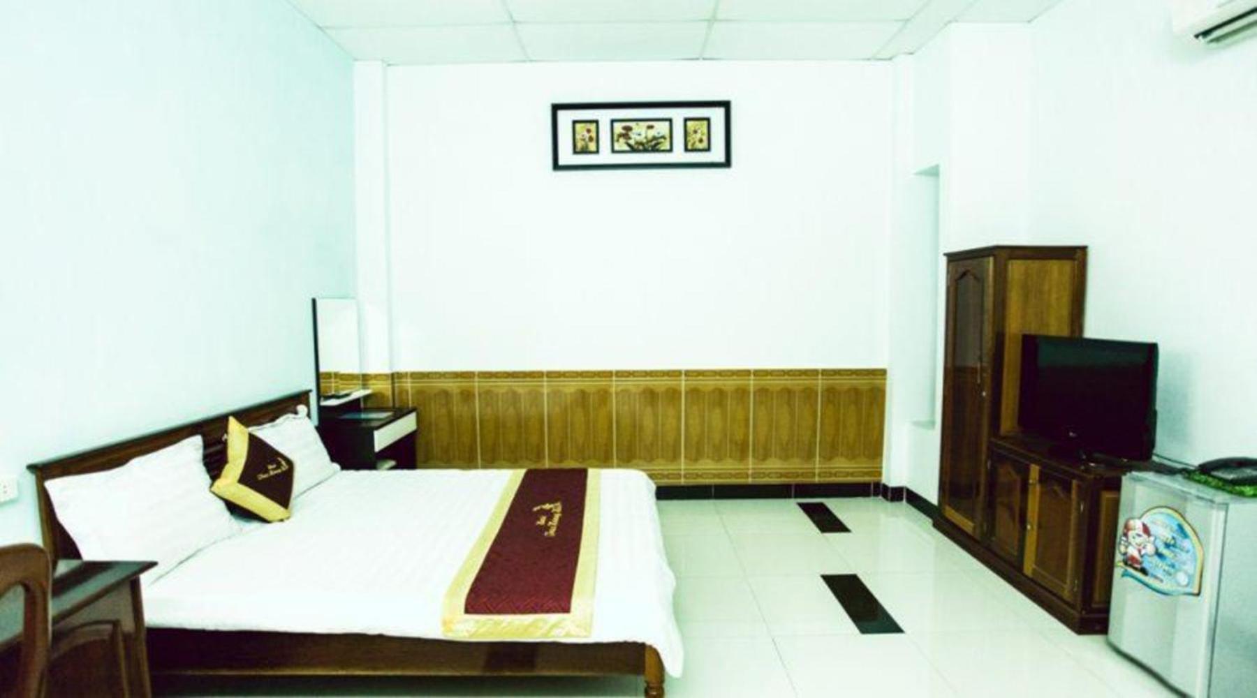 Truc Hoang Ha Hotel Kon Tum Dış mekan fotoğraf